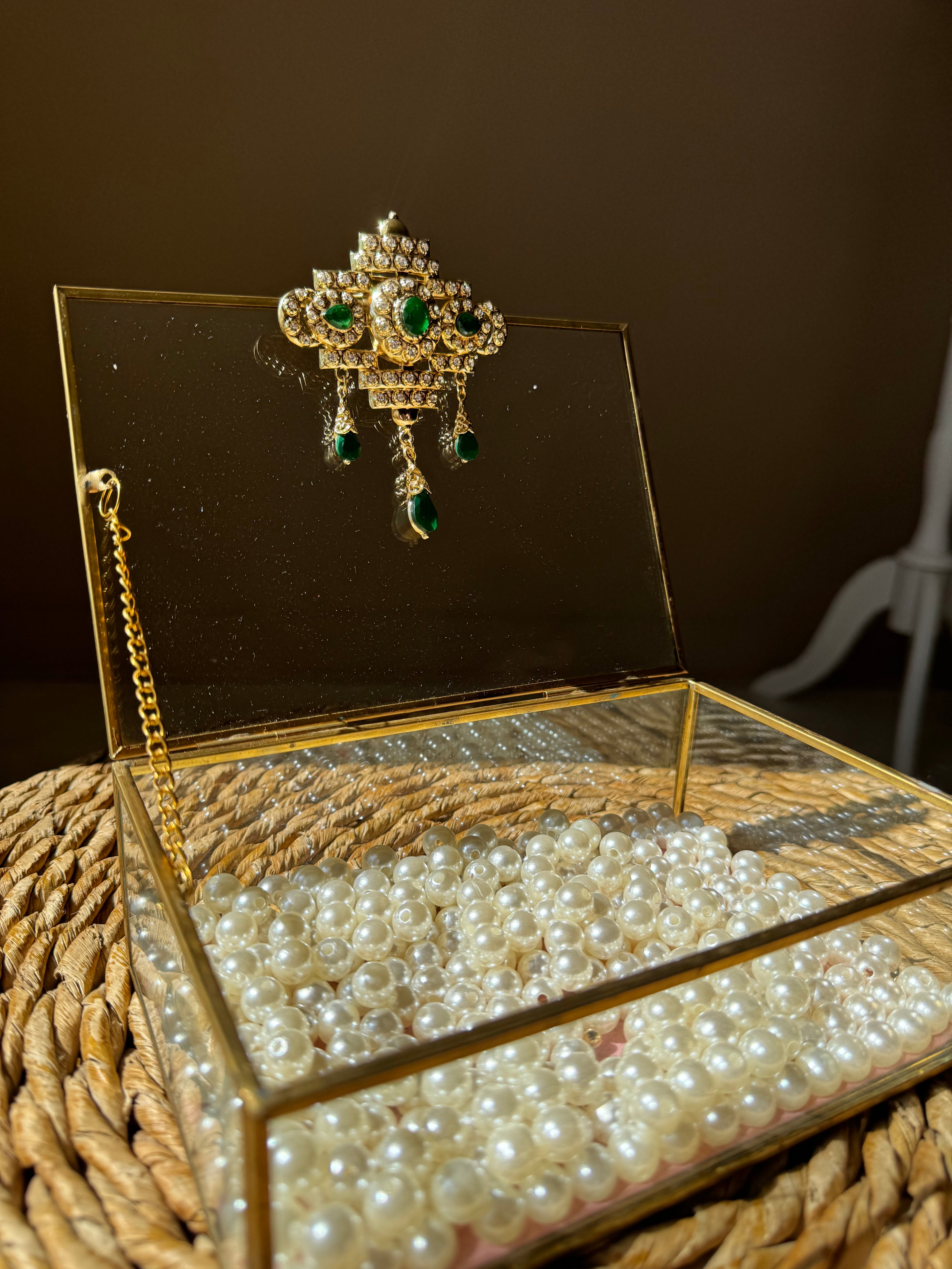 Broche bijou en acier dorée