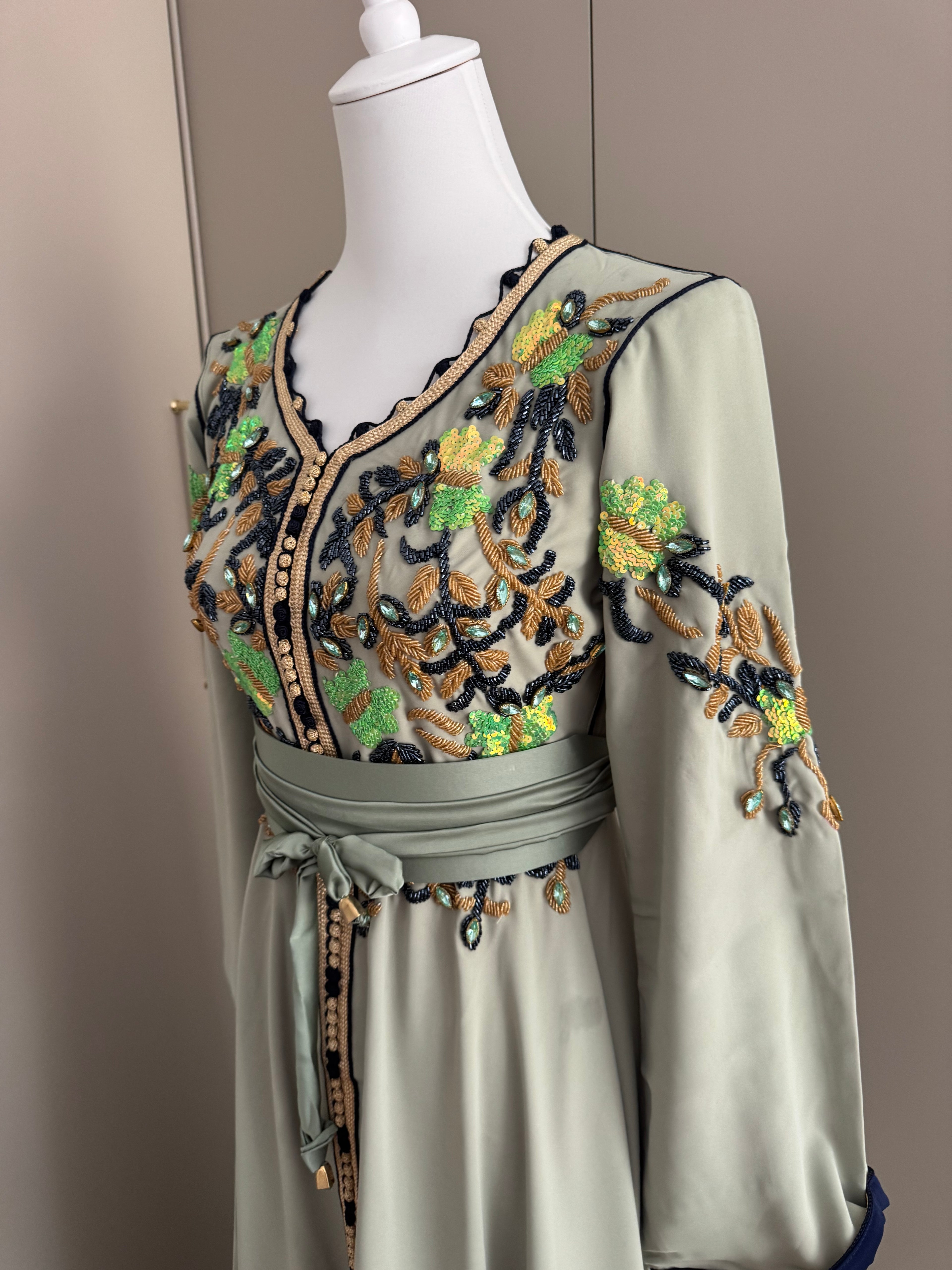 Caftan perlé