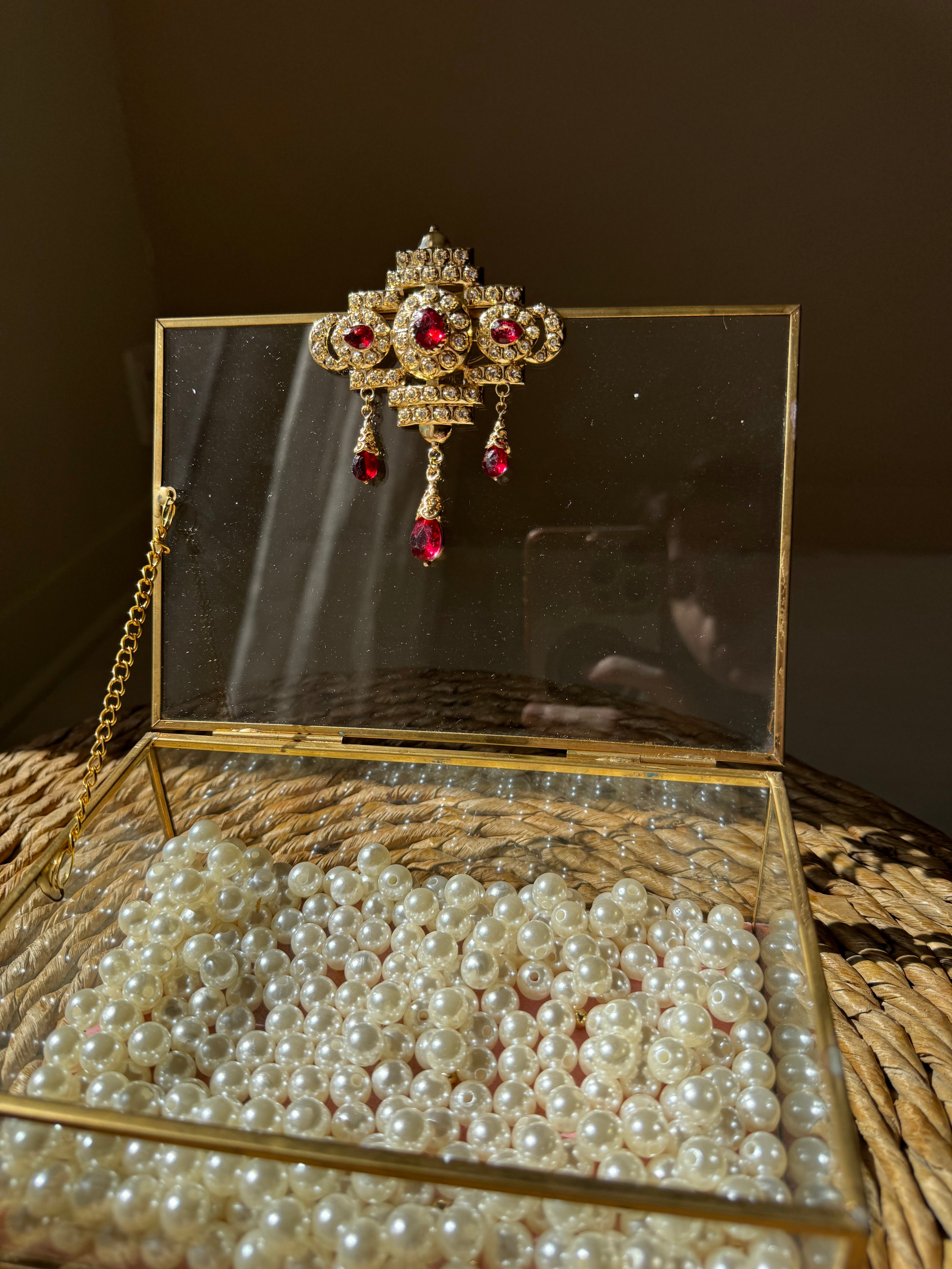 Broche bijou en acier dorée